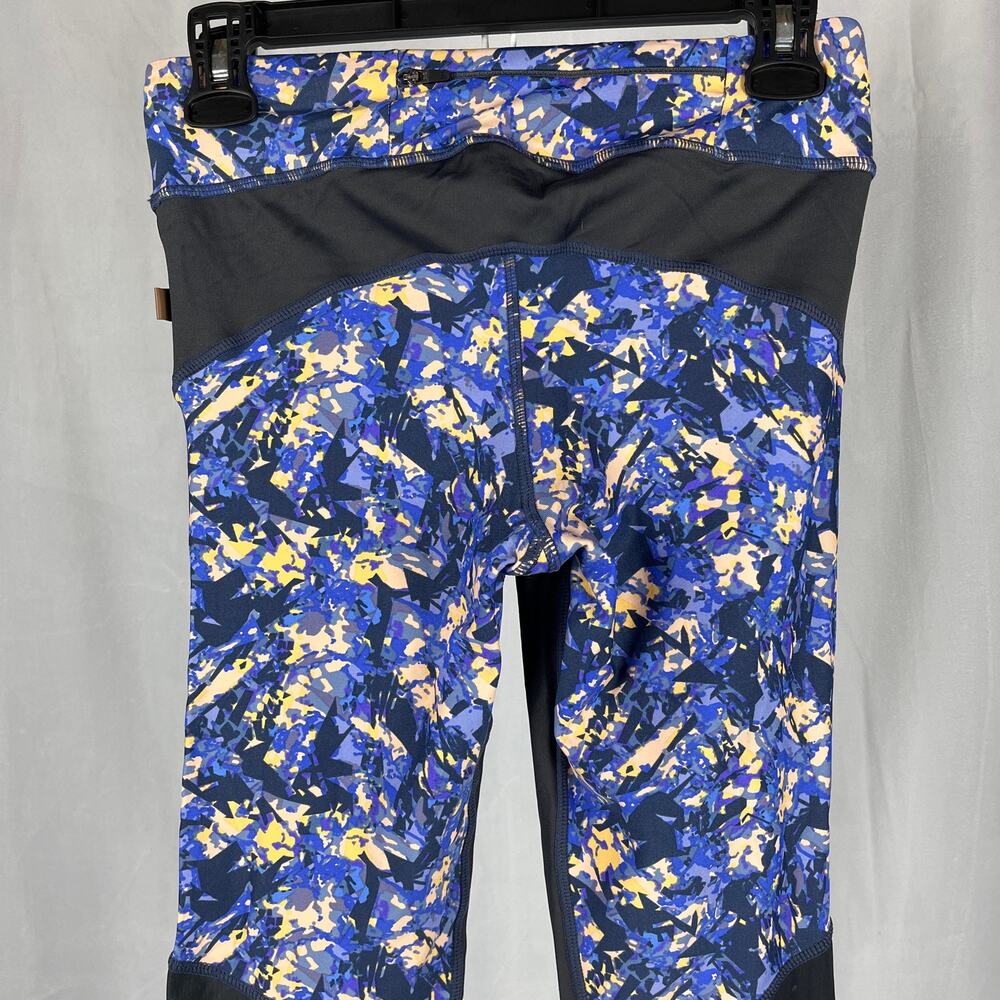 Maaji Multi-Color legging. - Picture 5 of 8
